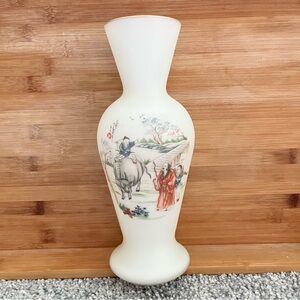 •Japanese art milk frosted glass vase•